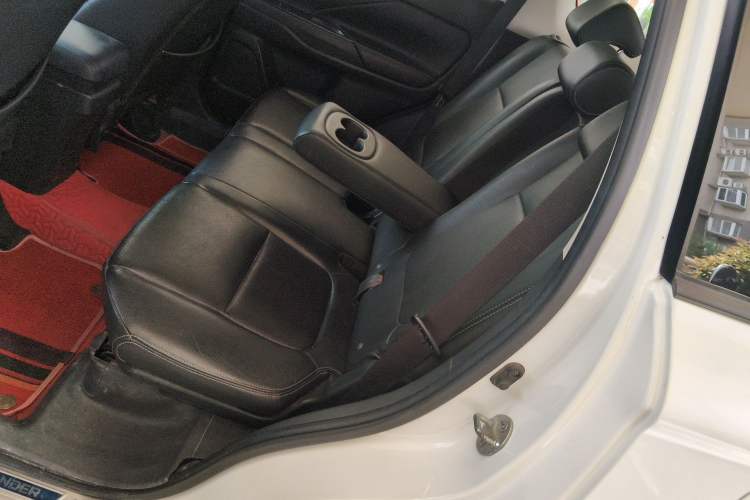 Used Mitsubishi Outlander 2018 2.0L Two-Wheel Drive Glory Edition 5 Seats Left Rear Seat