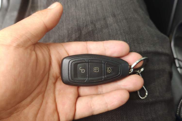 Used Ford Kuga 2015 1.5L GTDi Four-Wheel-Drive Elite Model Vehicle Key