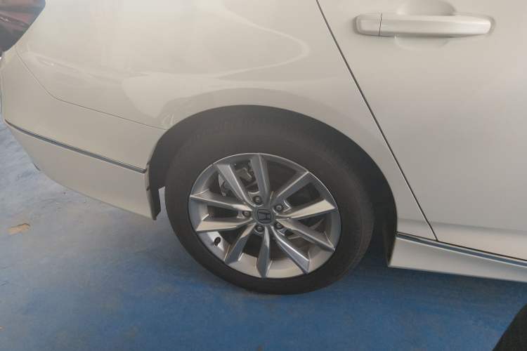 Used Honda Accord 2022 260TURBO Luxury Edition Right Rear Wheel Hub