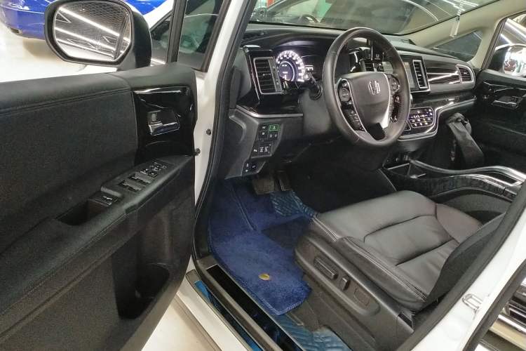 Used Honda Elysion 2019 2.0L Hybrid Luxury Edition