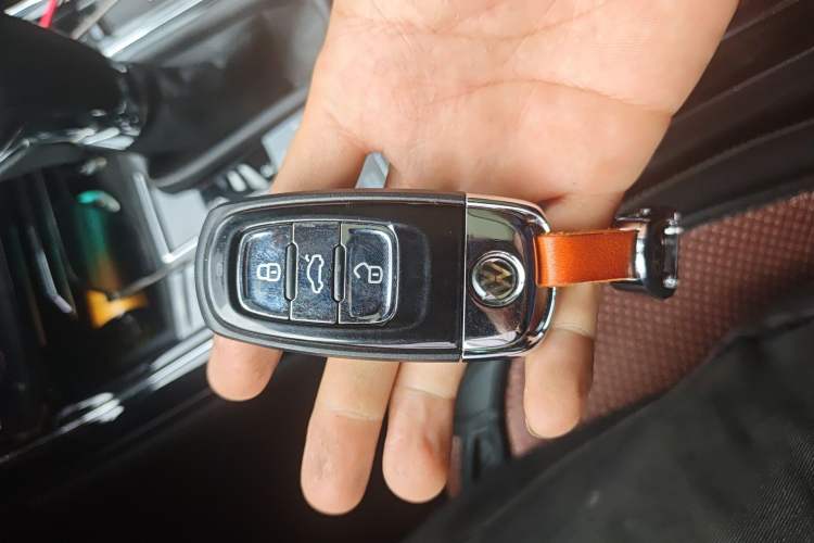 Used Volkswagen Phideon 2018 Revised Version 380TSI Two-Wheel Drive Business Edition
