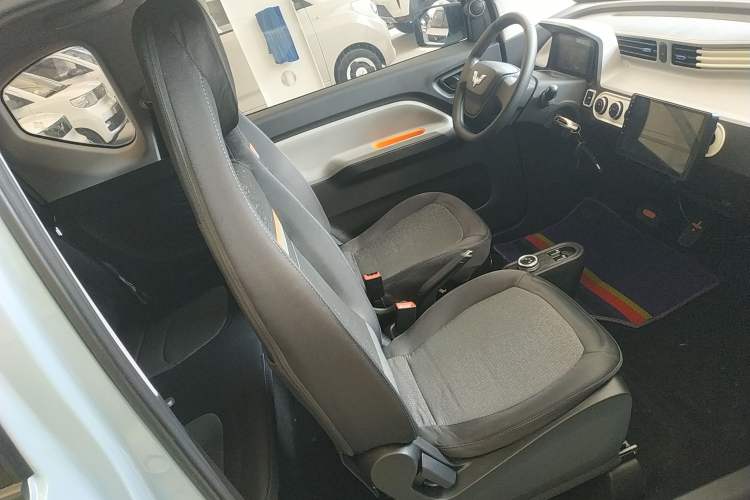 Used Wuling Hongguang MINIEV 2022 Easy Version Lithium Iron Phosphate Right Front Seat