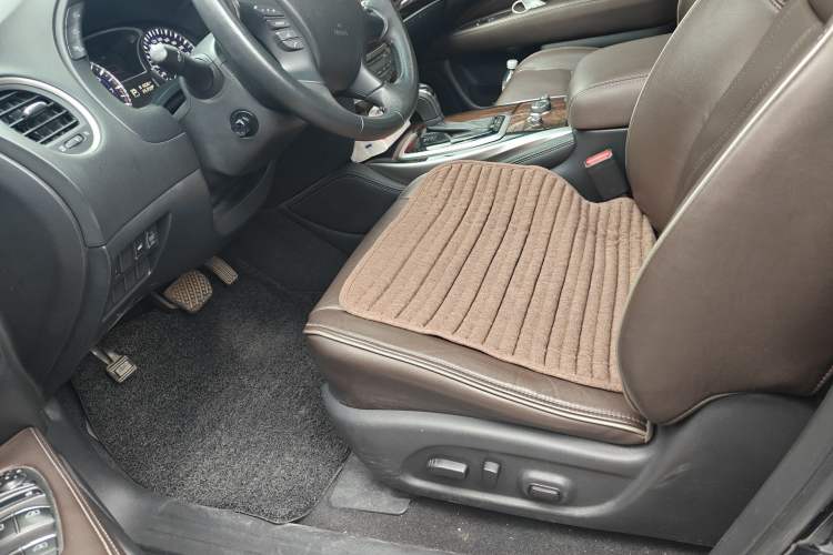 Used Infiniti QX60 2016 2.5 S/C Hybrid Two-Wheel-Drive Excellence Edition China V Standard Left Front Seat