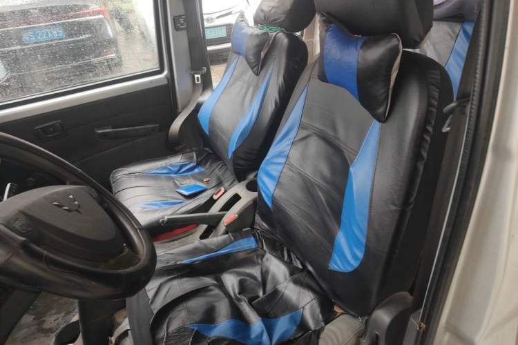 Used Wuling Zhiguang 2010 1.0L New Version Liye Style with Shorter Body
