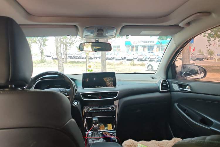 Used Hyundai Tucson 2019 280TGDi Dual-Clutch Two-Wheel Drive Fashion Edition China VI Standard Headliner
