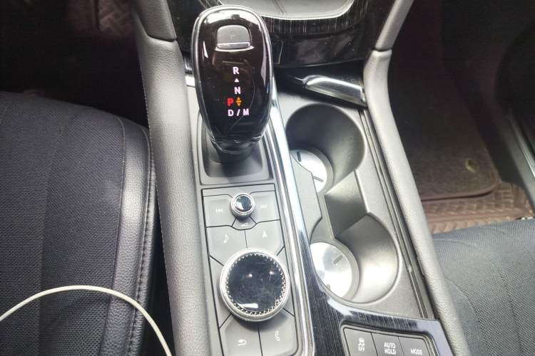 Used Cadillac XT5 2020 Revised Version 28T Luxury Edition Gear Lever