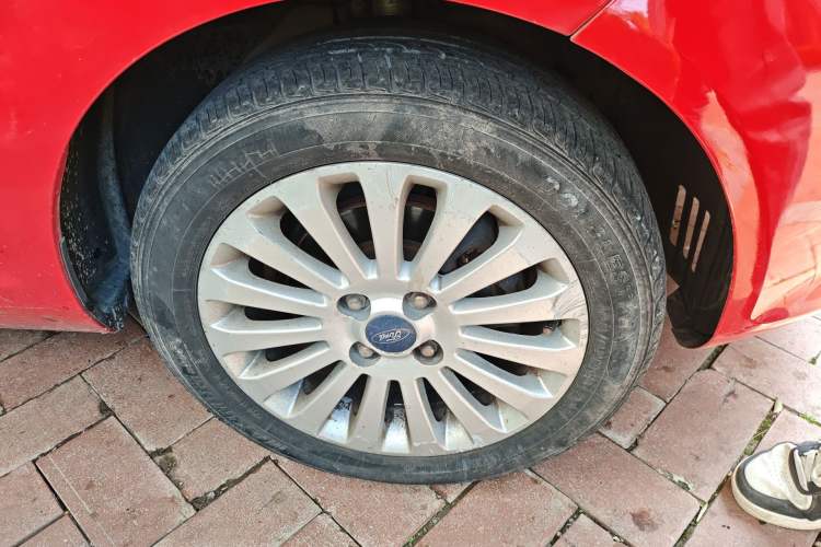 Used Ford Fiesta 2011 Hatchback 1.5L Automatic Fashion Edition
