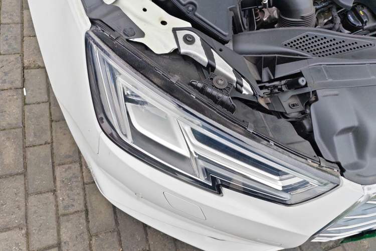 Used Audi A4L 2018 30th Anniversary Edition 40 TFSI Fashion Model Right Front Headlight