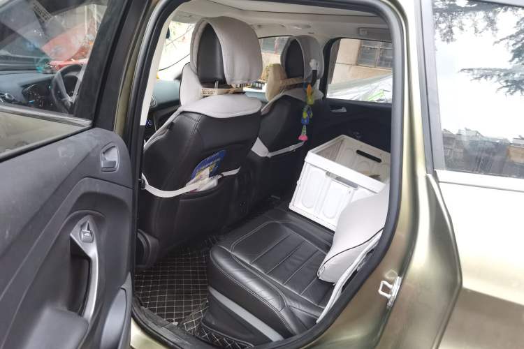 Used Ford Kuga 2017 EcoBoost 180 Two-Wheel-Drive Platinum Edition