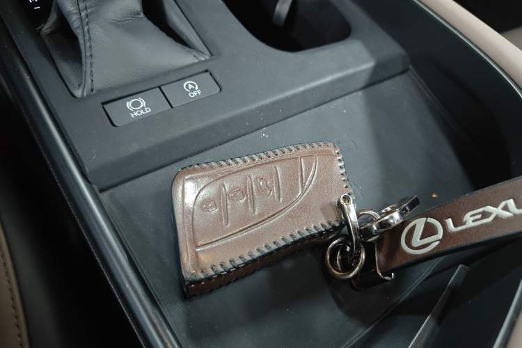 Used Lexus ES 2023 200 Excellence Edition