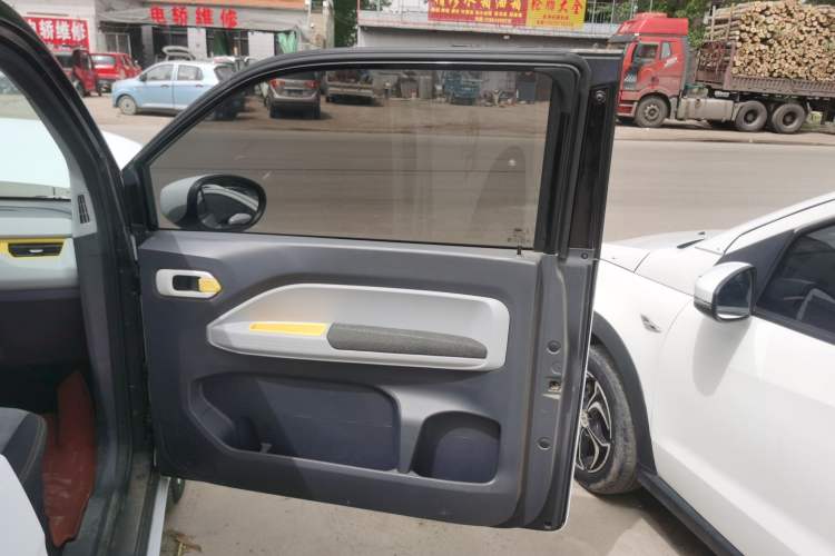 Used Chery New Energy QQ Ice Cream 2022 120km Conical Shape Lithium Iron Phosphate