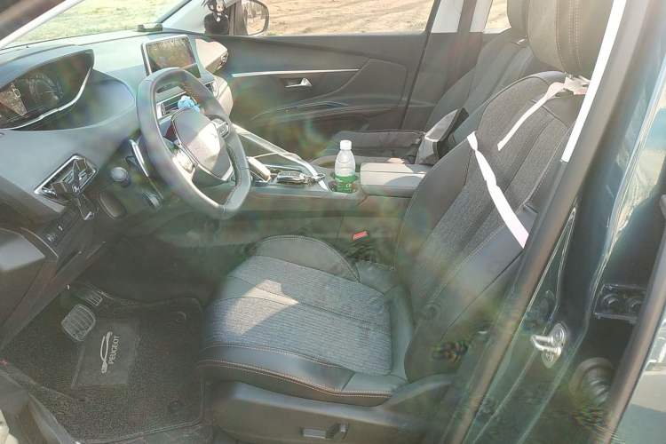 Used Peugeot 5008 2017 350THP 7-Seater Elite Edition
