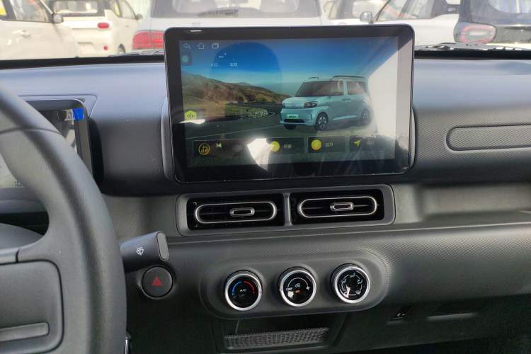 Used Wuling Zhiguang New Energy 2025 Comfort Model Audio And AC Panel