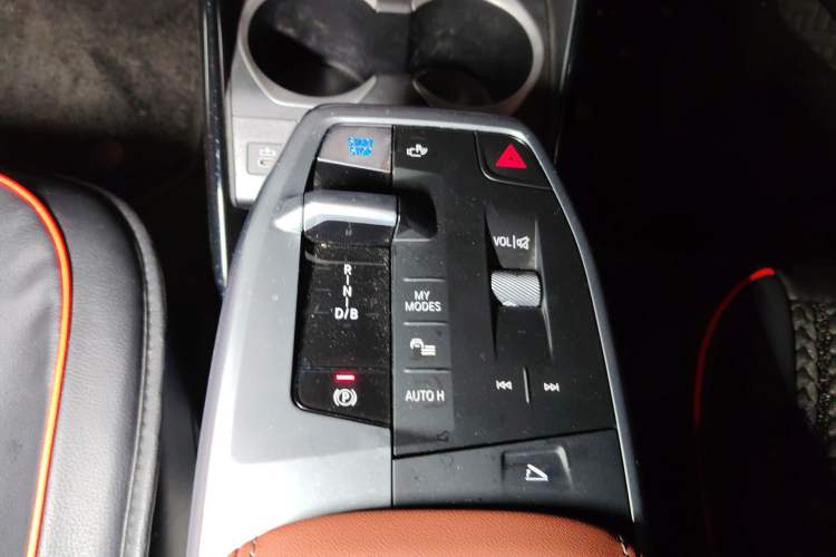 Used BMW iX1 2026 Model, eDrive25L X Design Package Gear Lever