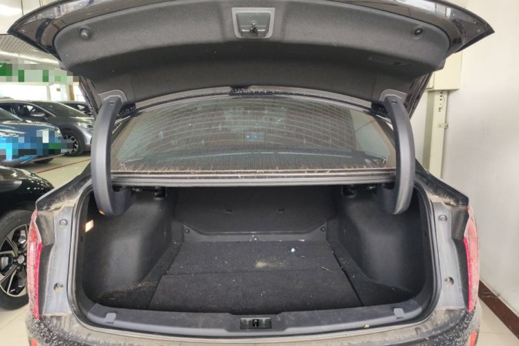 Used Hongqi E-QM5 2022 431 km Charge & Enjoy Edition Trunk