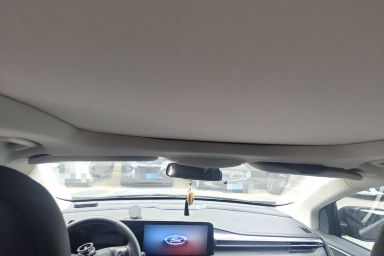 Used Ford Edge 2021 PLUS EcoBoost 245 Two-Wheel-Drive Platinum Edition 5 Seats Headliner