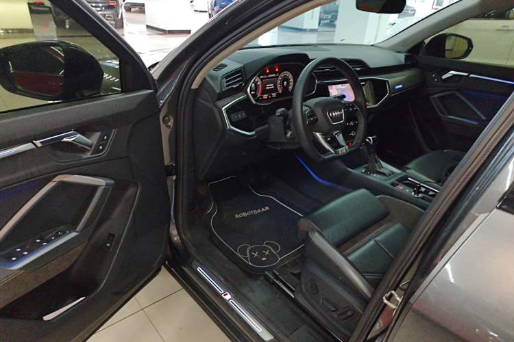 Used Audi Q3 Sportback 2022 40 TFSI Fashion Model Driver Seat