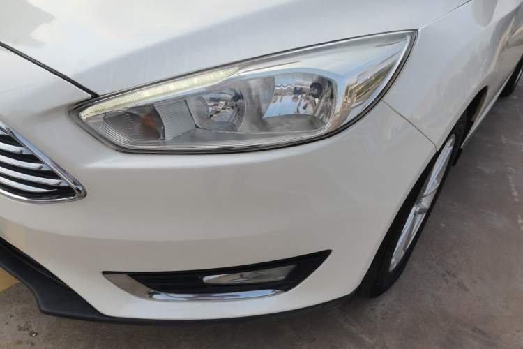 Used Ford Focus 2018 Sedan Classic EcoBoost 180 Automatic Elite Model