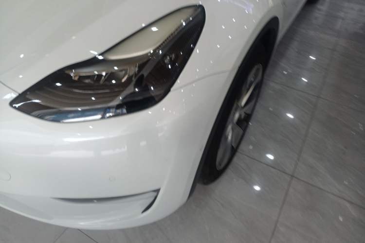 Used Tesla Model Y 2022 Long-Range All-Wheel-Drive Version
