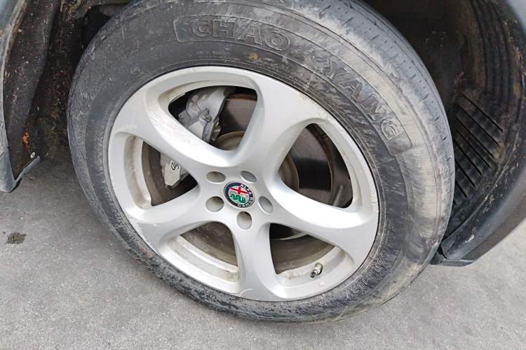 Used Alfa Romeo Stelvio 2017 2.0T 200HP Elite Edition Exterior 1