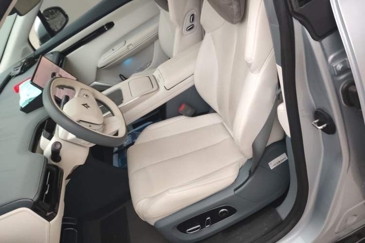 Used Hyptec HT 2023 670 Rear-Drive Ultra-High-Voltage NDA Version
