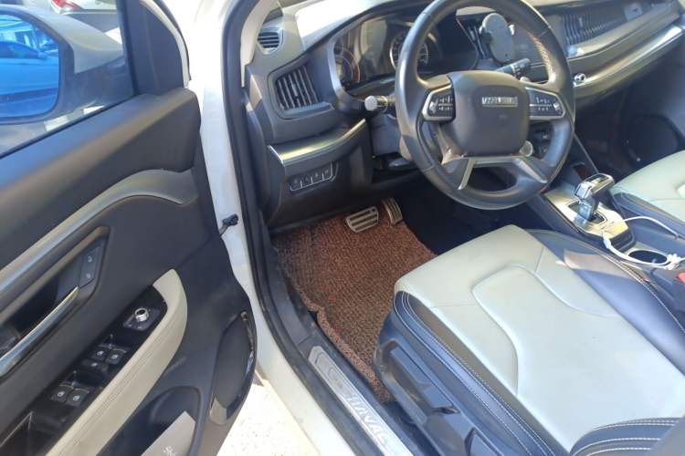 Used Haval H2s 2017 Blue Label 1.5T Dual-Clutch Luxury Model Driver Seat