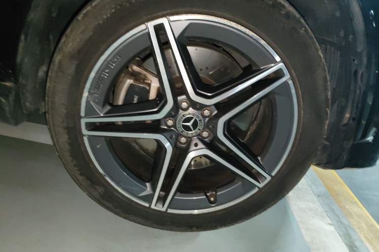 Used Mercedes-Benz GLS 2023 GLS 450 4MATIC Stylish Model Right Front Wheel Hub