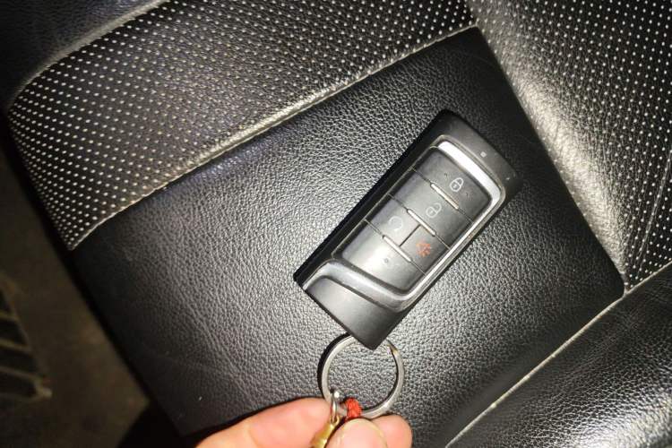 Used GAC Trumpchi GS7 2017 280T Two-Wheel Drive Luxury Model
