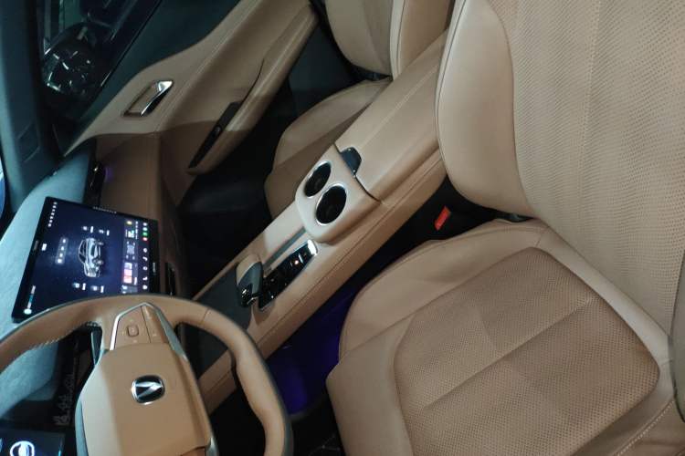 Used Changan UNI-Z 2025 1.5T Premium Edition