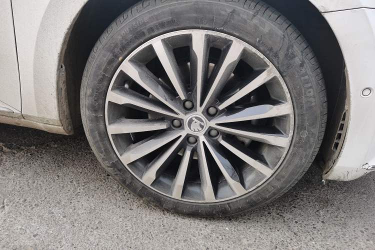 Used Skoda Superb 2016 TSI330 DSG Smart Drive Edition