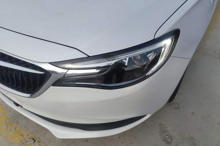 Used Buick GT 2019 15T Dual-Clutch Connected Elite Model China VI Left Front Headlight