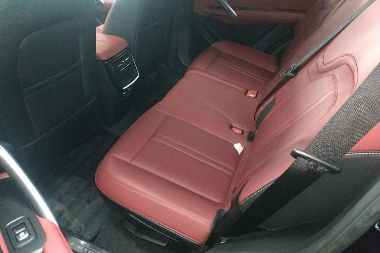 Used JETOUR X70 PLUS 2025 Champion Edition 1.5T DCT Champion PRO 5-Seater Interior 4