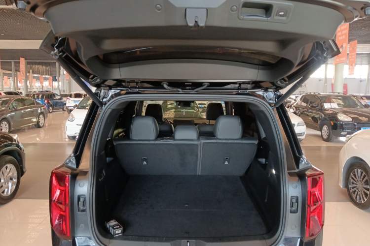 Used GAC Trumpchi GS8 2025 Linghang Series 2.0 TGDI Four-Wheel-Drive Luxury Edition 5 Seats Trunk