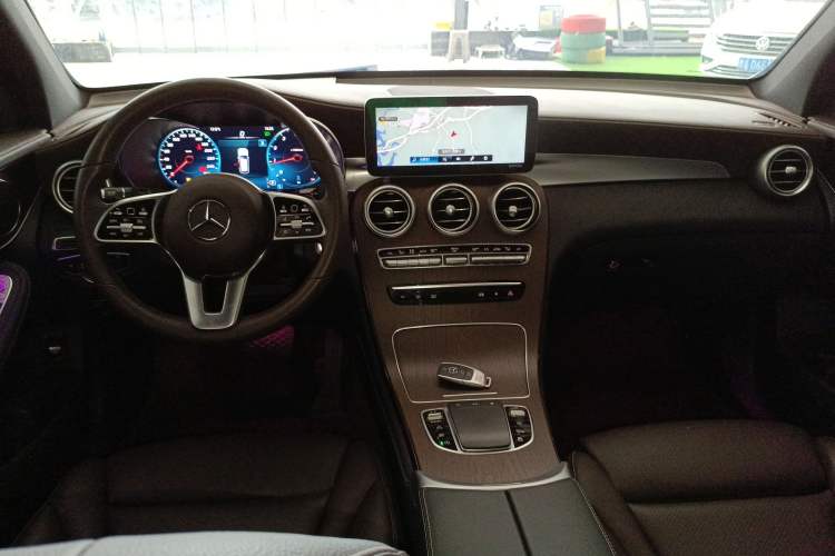 Used Mercedes-Benz GLC 2020 GLC 260 L 4MATIC Luxury Model