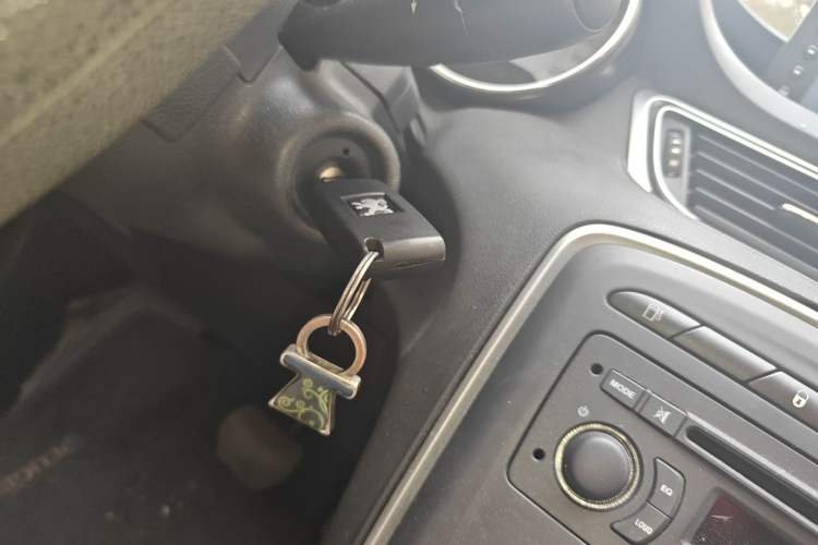 Used Peugeot 308 2012 1.6L Automatic YouShang Model
