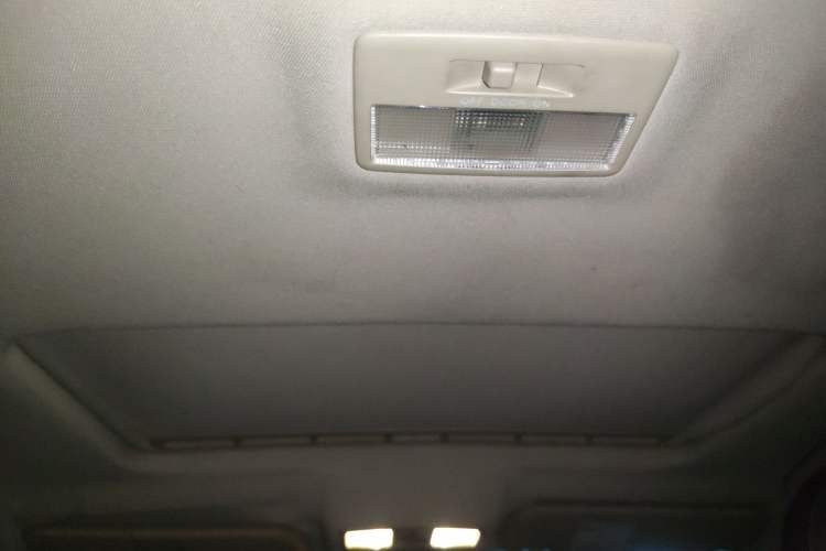 Used Bestune B70 2014 2.0L automatic luxury version