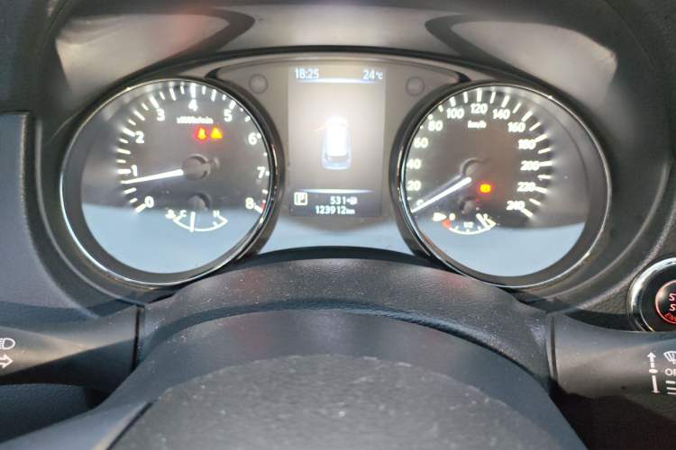 Used Nissan X-Trail 2020 2.5L XV Premium CVT 4WD Ultimate Navigation Edition
