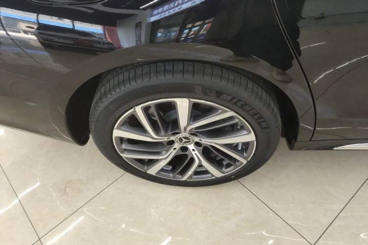 Used Mercedes-Benz E-Class 2025 Facelift E 300 L Fashion Edition
