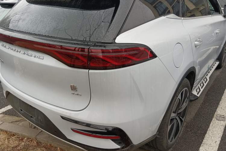 Used BYD Tang New Energy 2022 EV 635 km All-Wheel-Drive Flagship Model
