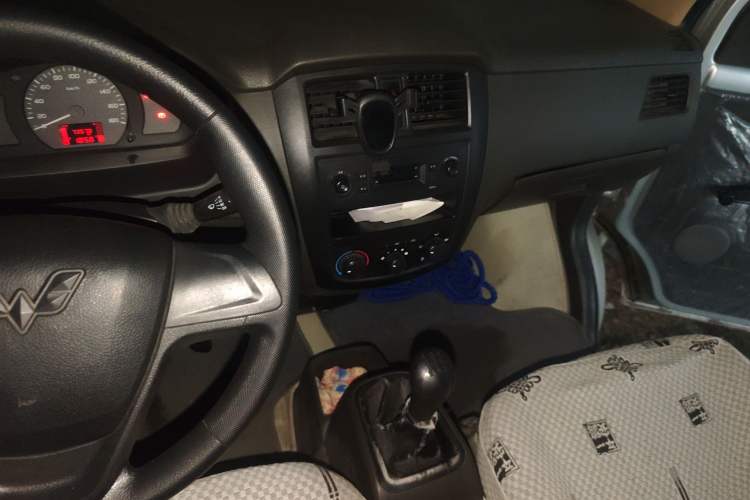 Used Wuling Rongguang 2019 1.2L S Van Utility Model with 2 Seats