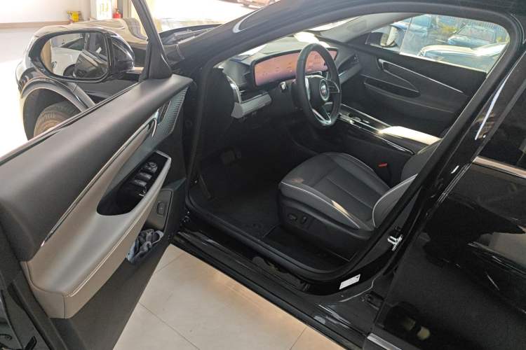 Used Buick E5 2025 Model 545KM Smart Enjoyment Edition