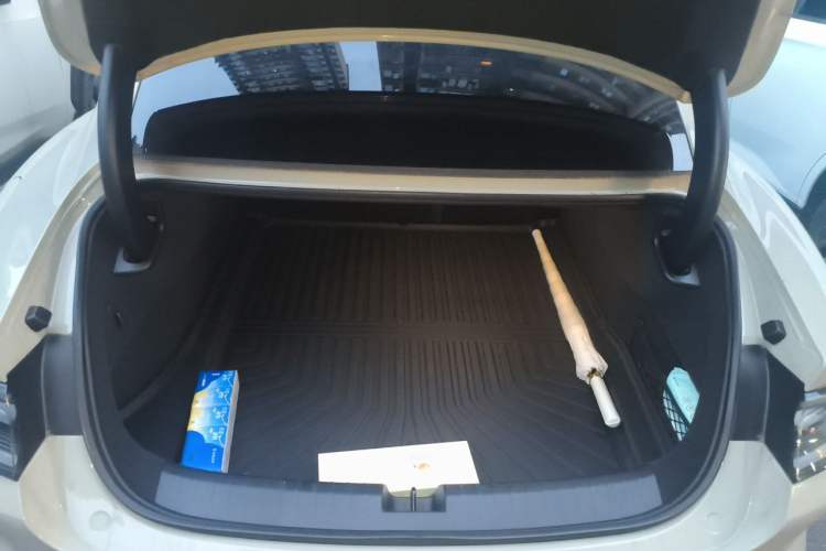 Used Xiaomi Auto SU7 2024 Rear-Drive Long-Range Intelligent Driving Version