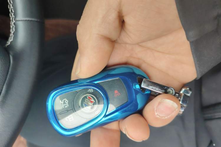 Used Buick Regal 2017 20T Elite Edition Vehicle Key