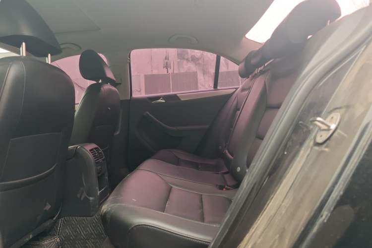 Used Volkswagen Sagitar 2014 Revised Version 1.6L Automatic Comfort Edition
