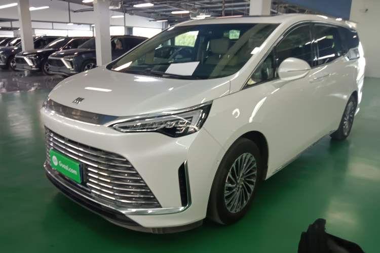 Used Buick Century 2023 2.0T Seven-Seater Deluxe Edition