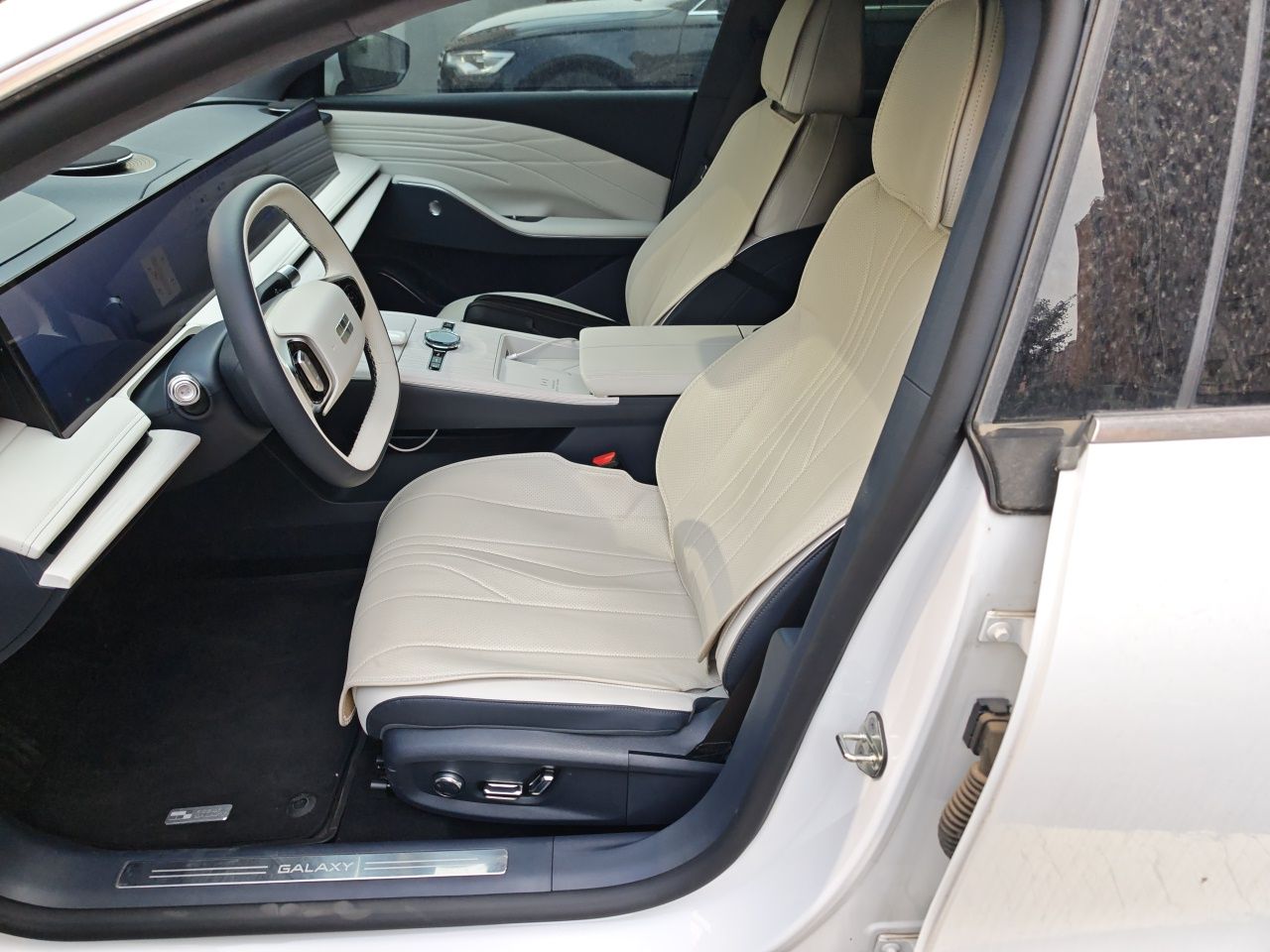 Geely Galaxy E8 2024 665 km Range Rear-Drive Starship Long-Range Version — снимка 15