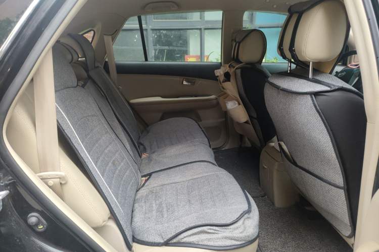 Used BYD S6 2014 2.0L Manual Luxury 5-Seater