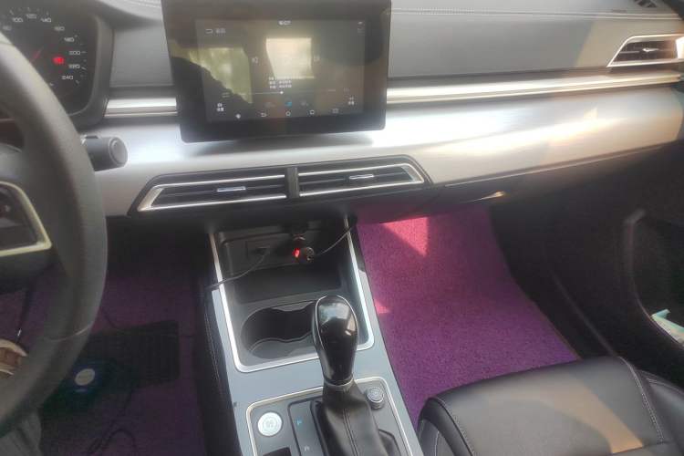 Used BYD Qin 2019 1.5L Automatic Luxury Model Audio And AC Panel