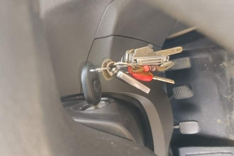 Used Wuling Hongguang 2014 1.5L S Standard Version Vehicle Key