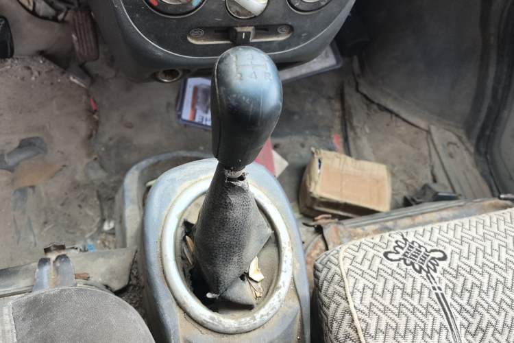 Used BAIC Weiwang 306 2011 1.3L base model 7 seats
